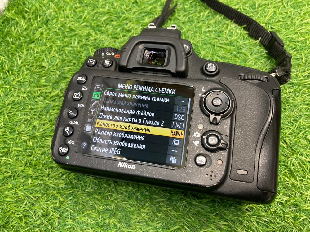 Nikon D610 162.000 кадров