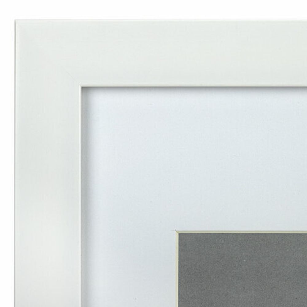 Рамка 21х30 см с паспарту 15х21 см небьющаяся, багет 20 мм пластик, BRAUBERG "New Age", белая, 391276