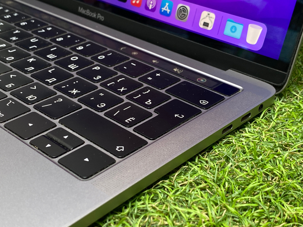 MacBook Pro 13 2018 A1989 Thunderbolt 3 i5/8GB/Retina