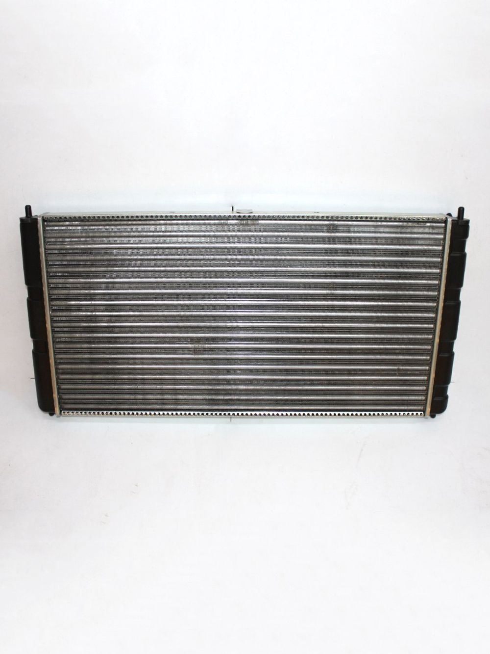 Радиатор охлаждения GAMMA GMRCL2123 для Lada Niva Travel