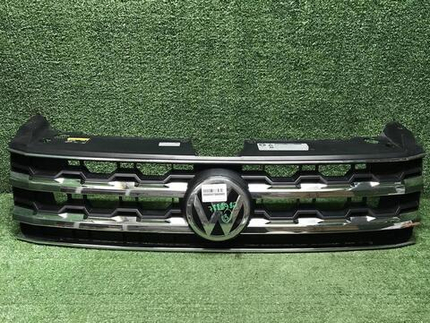 Решетка радиатора VW Teramont (2017-2022)
