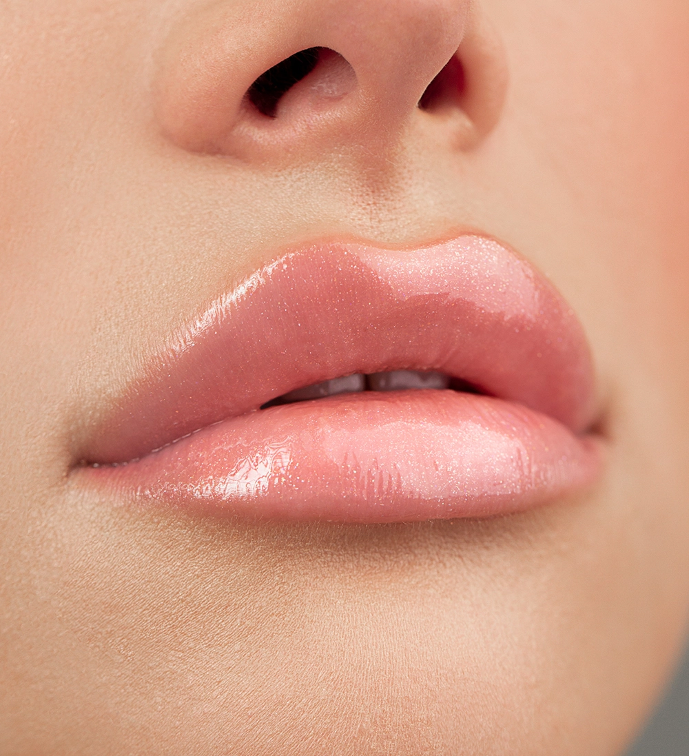 Блеск для губ LuxVisage Icon lips glossy volume 3,4 гр