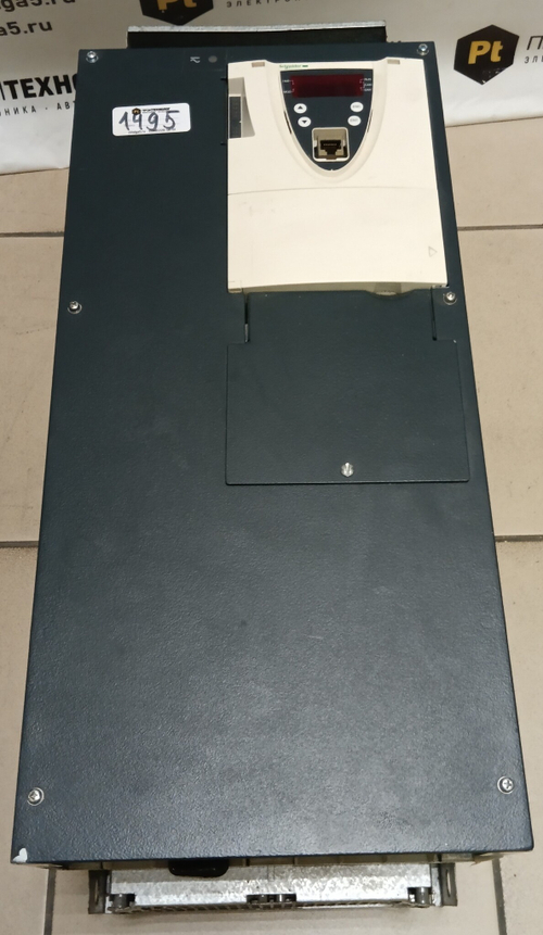 S.E. ATV71HD37N4 б/у