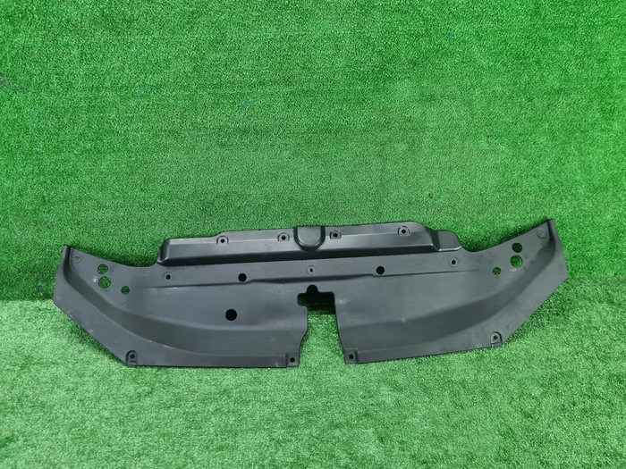 Кожух замка капота Toyota Land Cruiser Prado 150 (2017-н.в.)