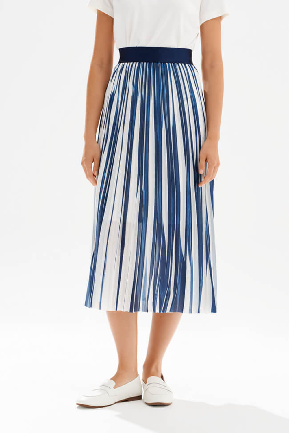 4946 Юбка женская (молочно-синяя полоска)