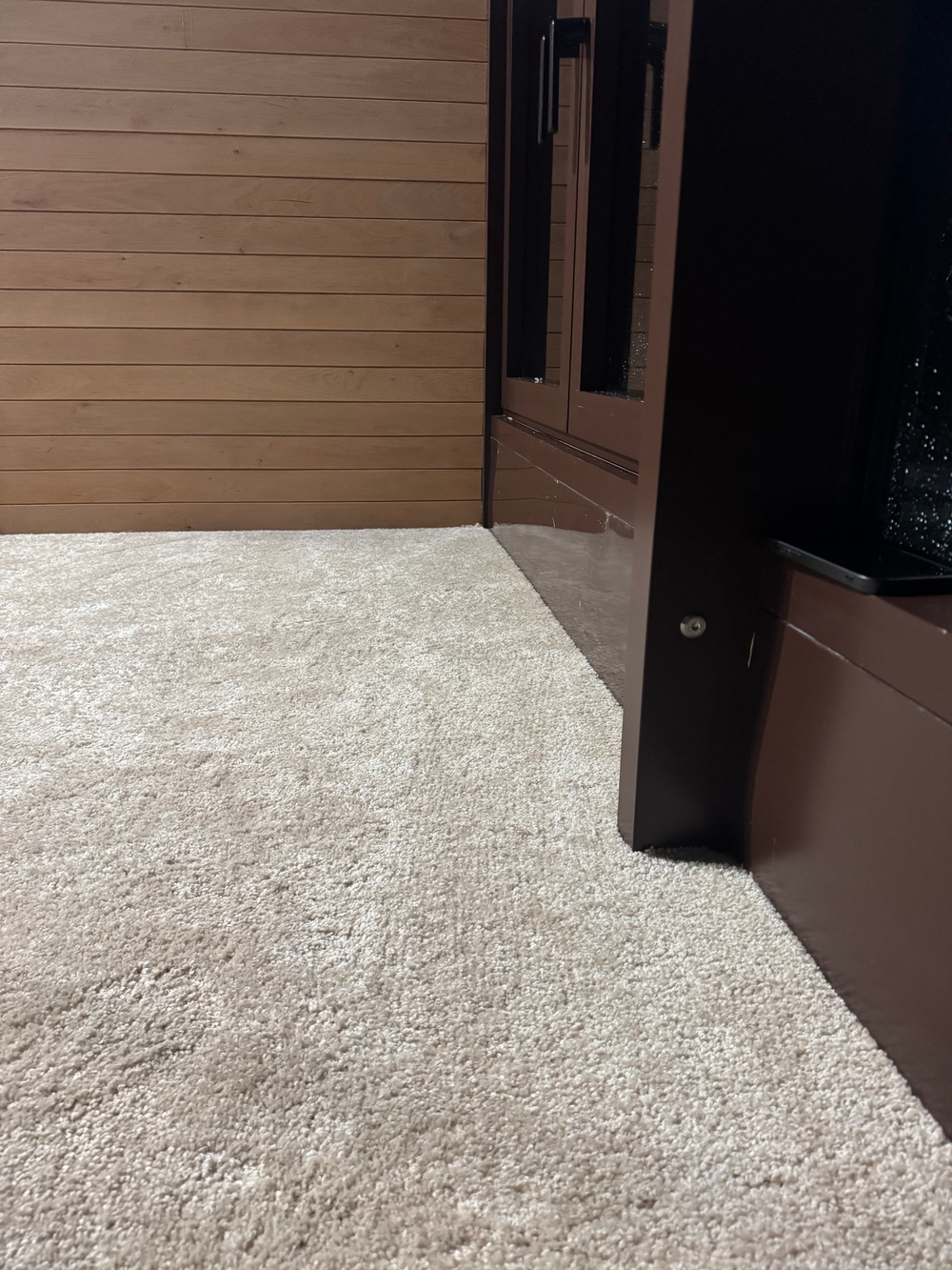 Укладка ковровых покрытий