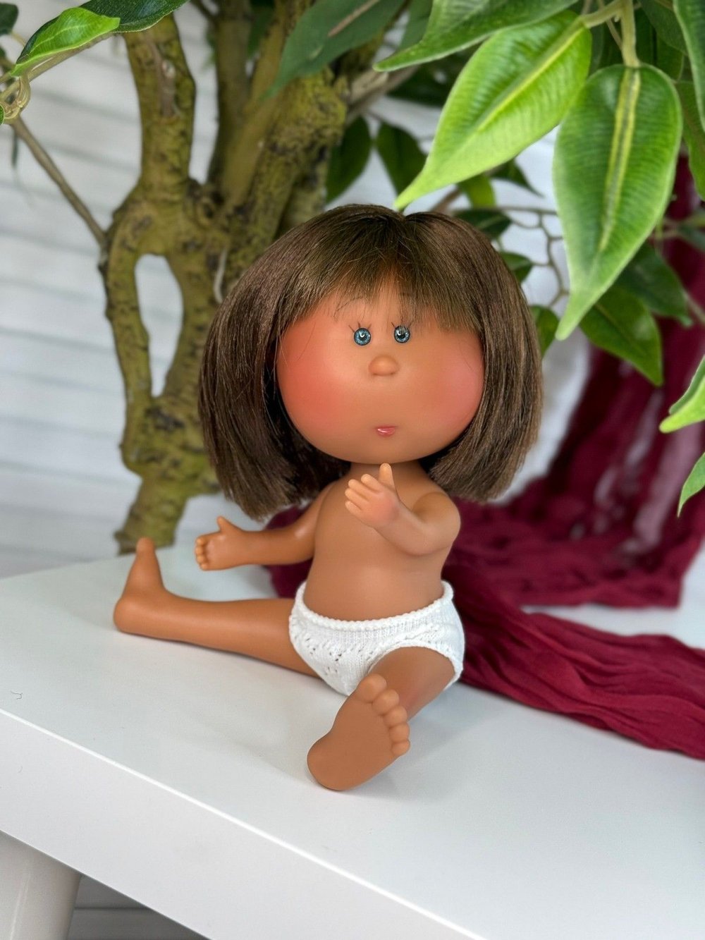 Кукла Nines виниловая 23см Little Mia Latina без одежды (3199WL10)