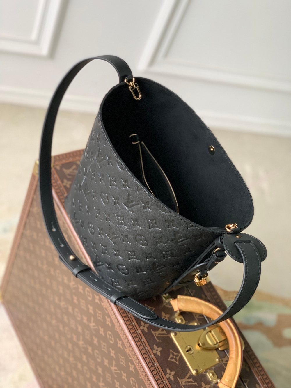 Louis Vuitton All In MM