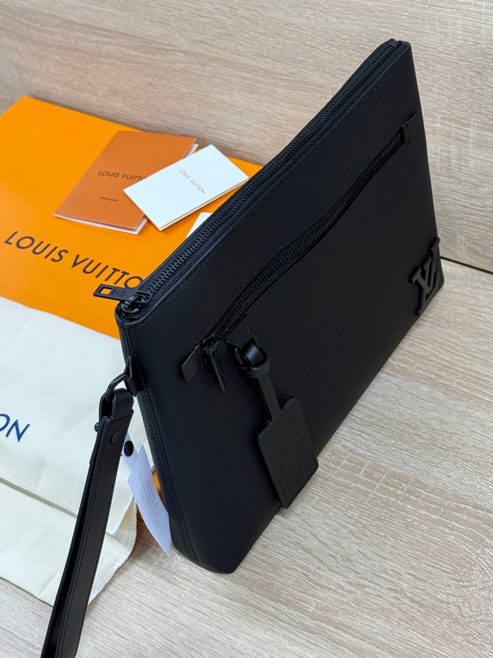 Папка Louis Vuitton
