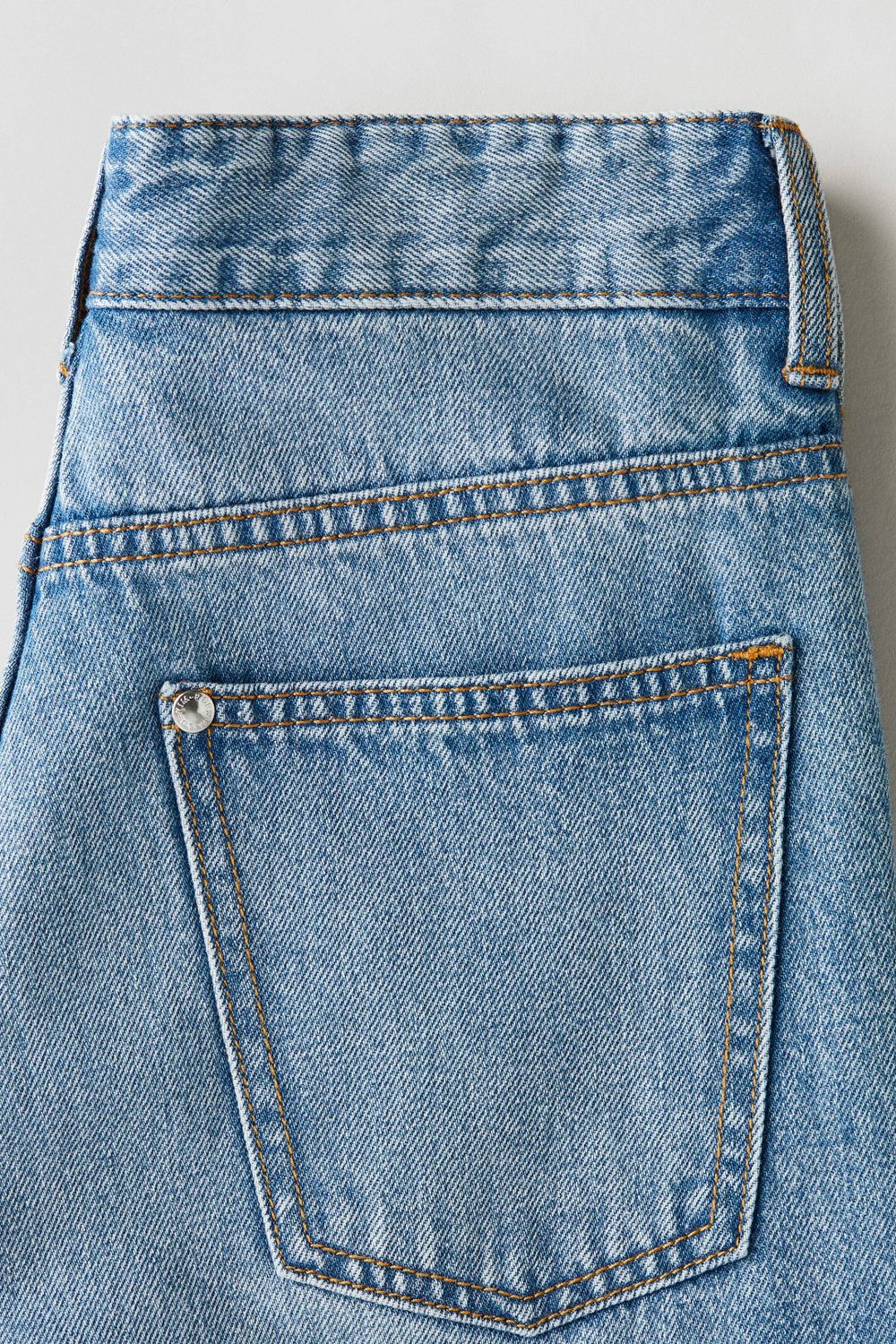 H&M Джинсы свободного кроя на подкладке, синий