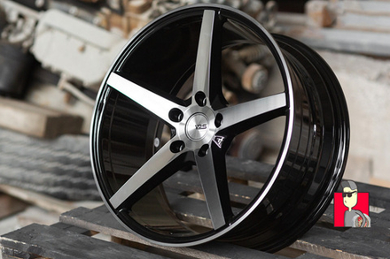 Комплект дисков Vossen VPS-303 18x8 et35 5x114.3