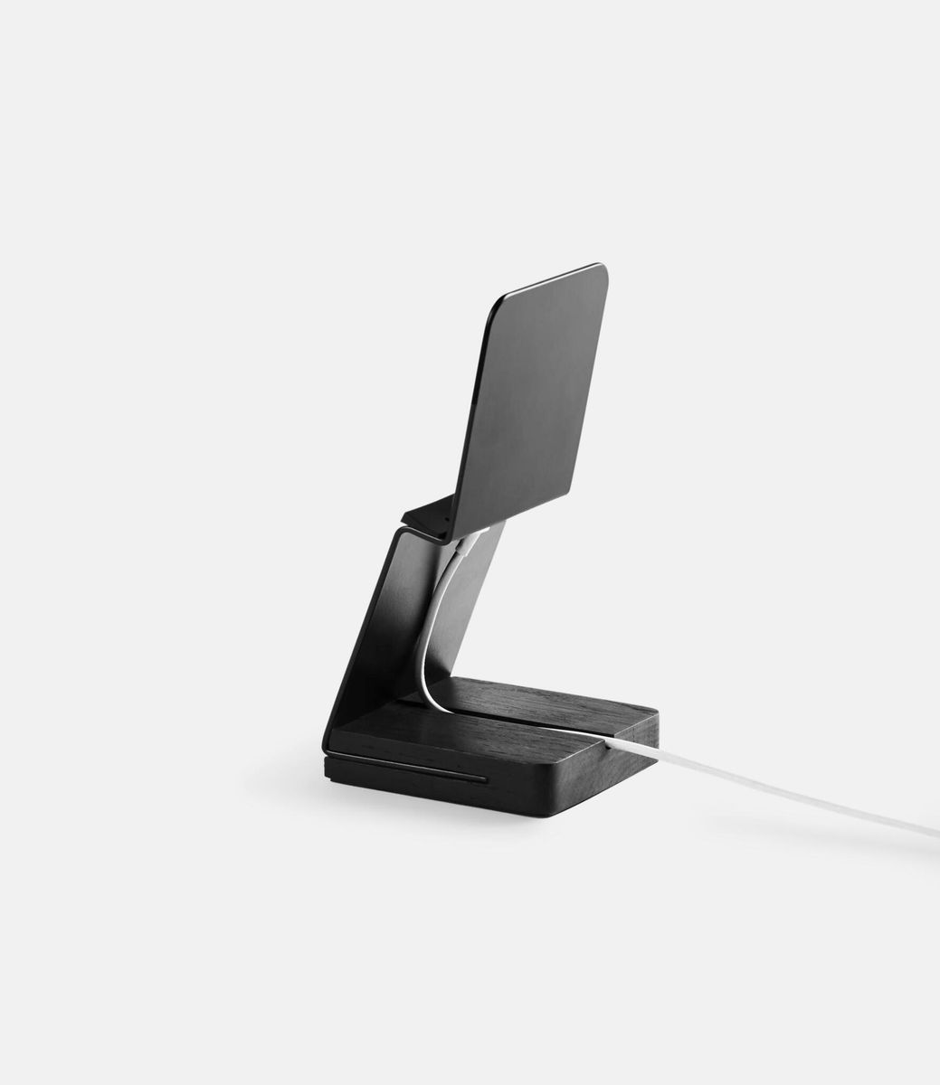 NOOE Hands-on Black Oak — подставка для телефона