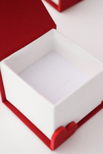 Ювелирный картонный футляр «Любовь» для украшений