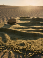 Плед из шерсти травянисто-зеленого цвета из коллекции essential, 130х180 см