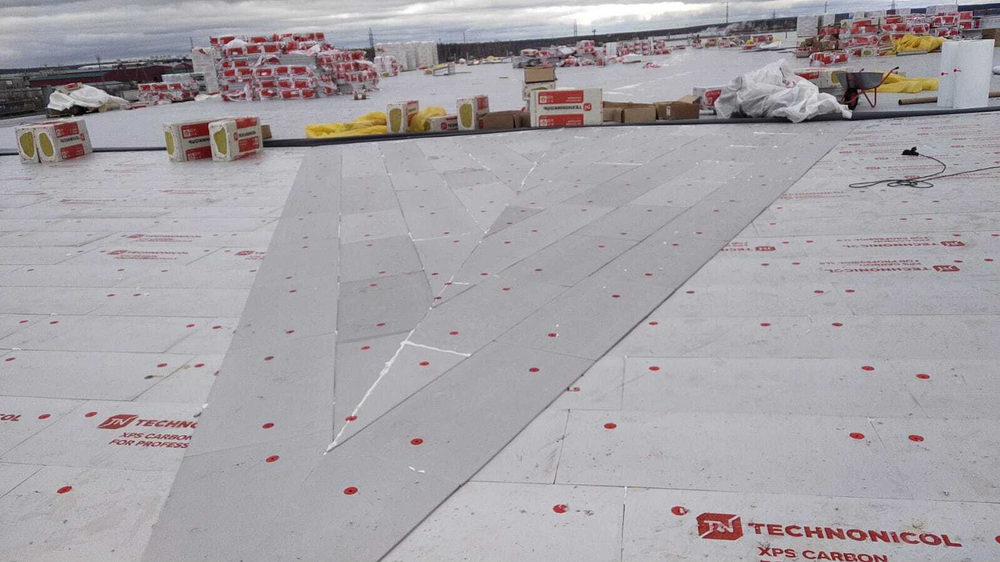 Монтаж плоской кровли из ПВХ мембраны (Система ТН СМАРТ)