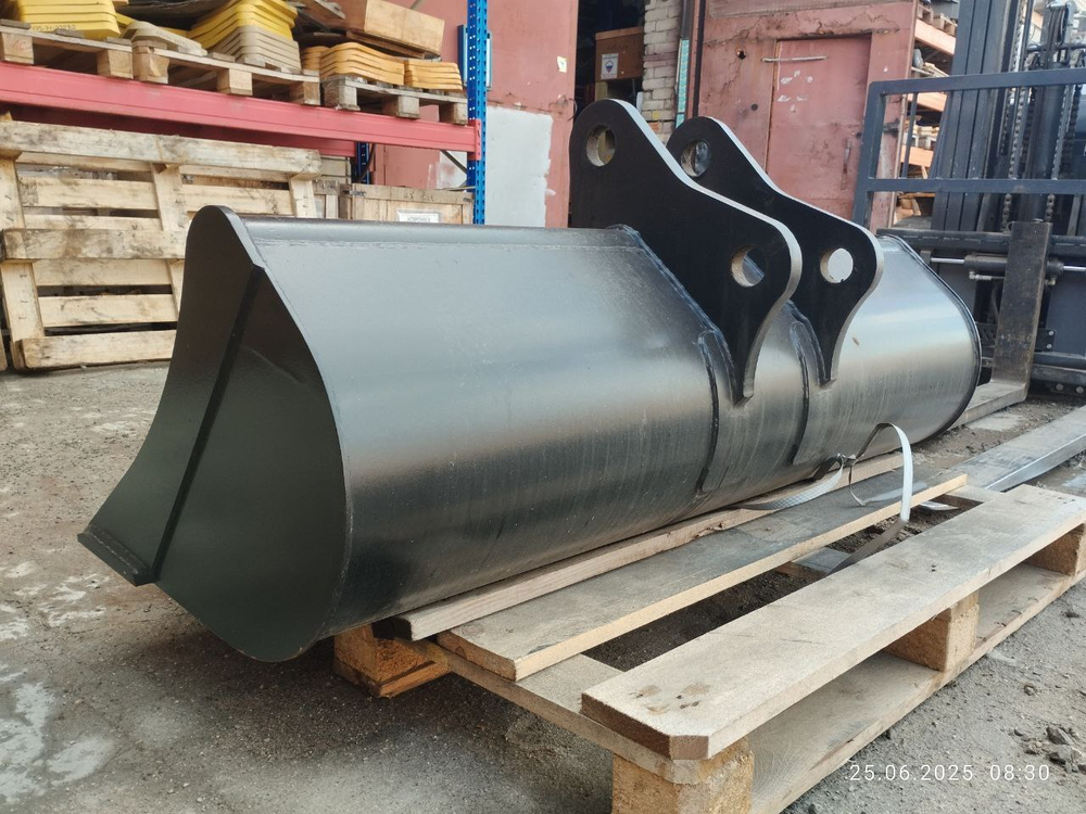 Ковш JD325 1500 мм планировочный