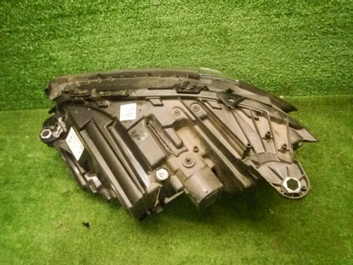 Фара правая Mercedes E W213 (2016-2021) LED