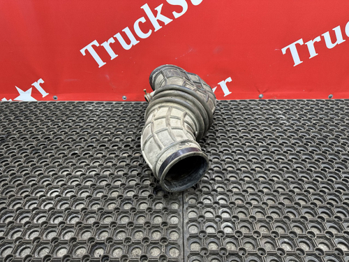 Патрубок воздушного фильтра 2023г