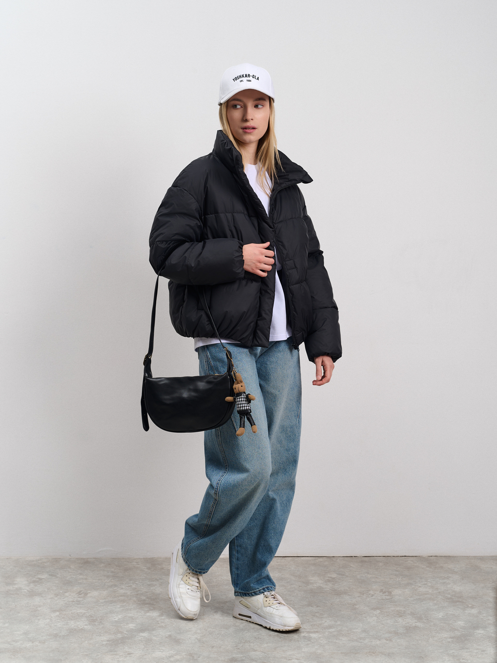 Пуховик женский демисезонный черный