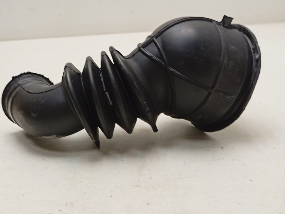 WISL103 кт63 Сливной патрубок для стиральной машины Indesit 174001678 б/у