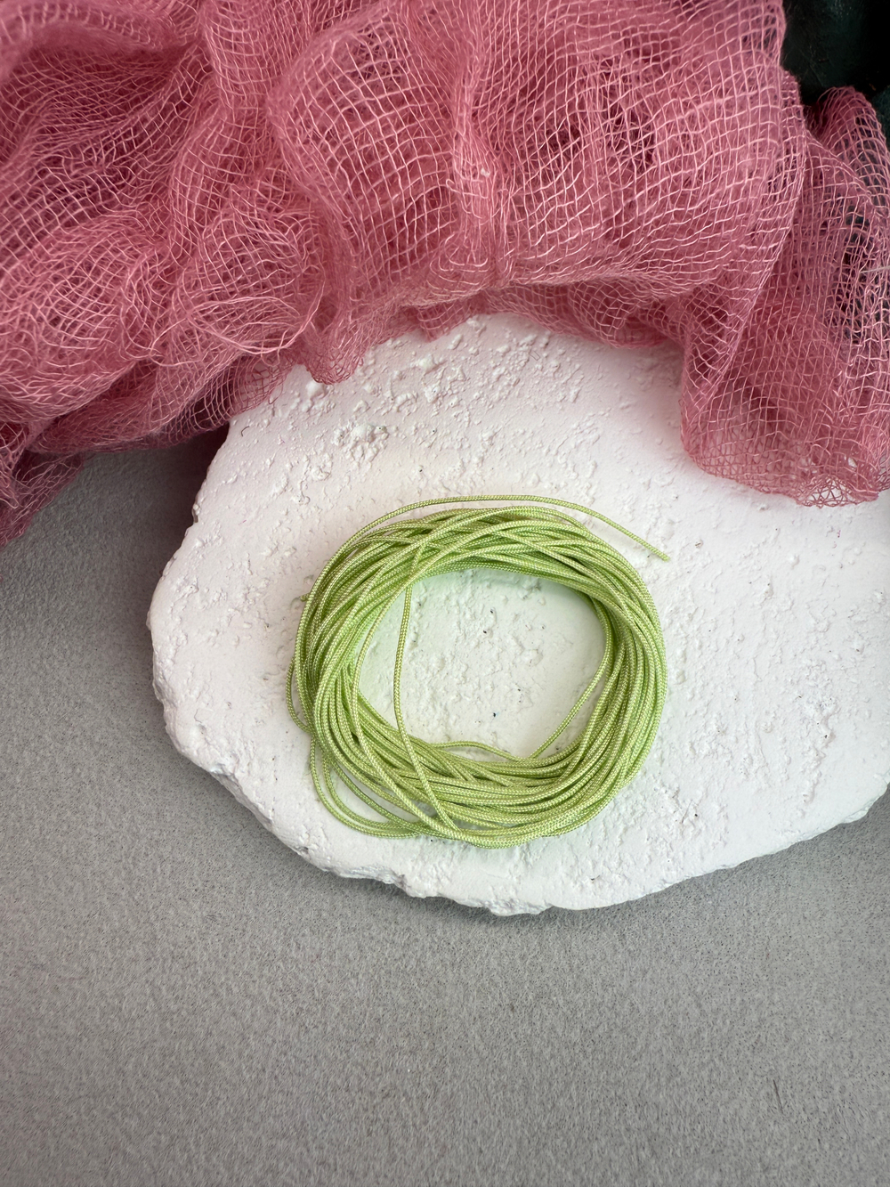 Шнур для плетения браслетов 0,6 мм, Матча (5 м)