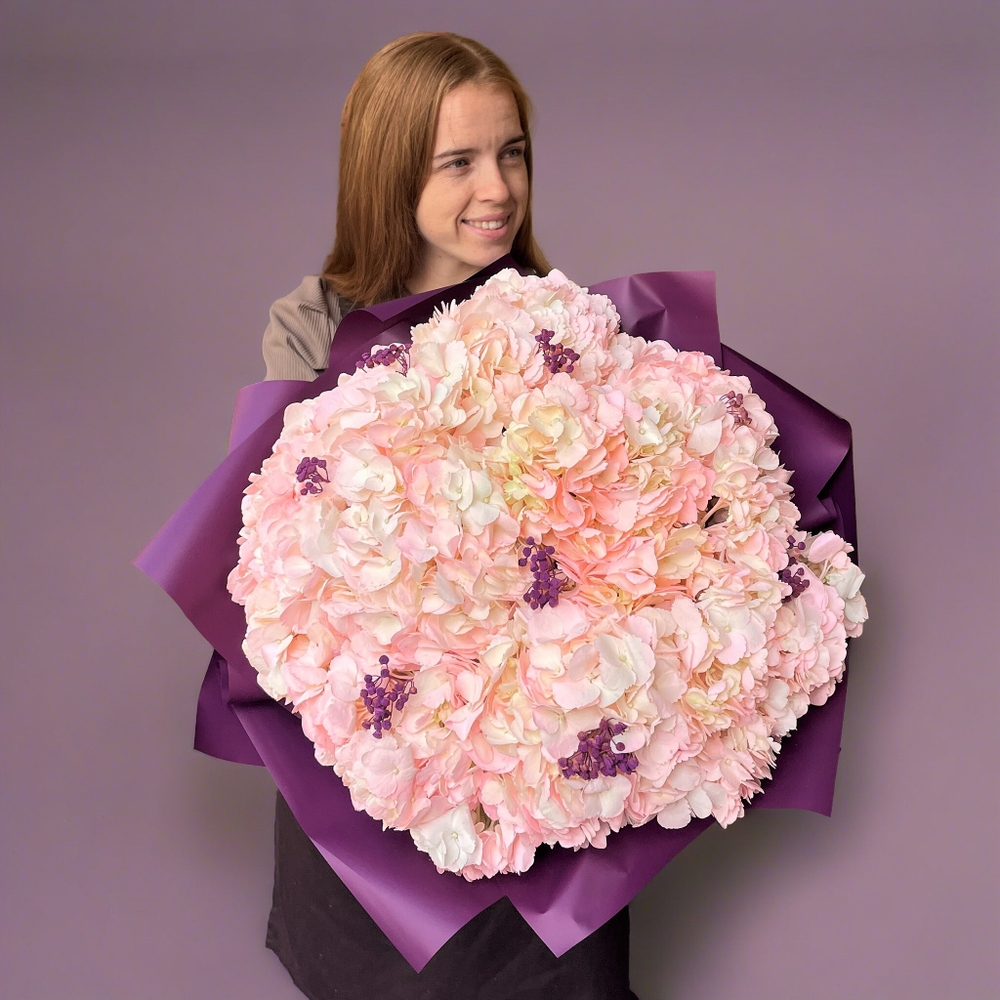Букет гортензий «Черничный смузи гранд»