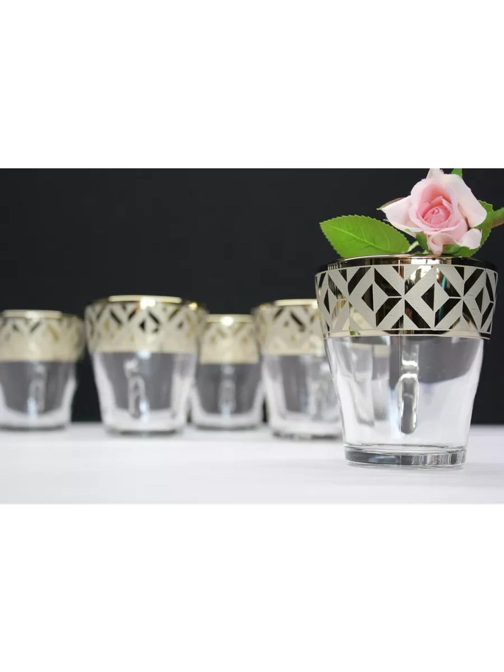 Набор кружек для чая и кофе.