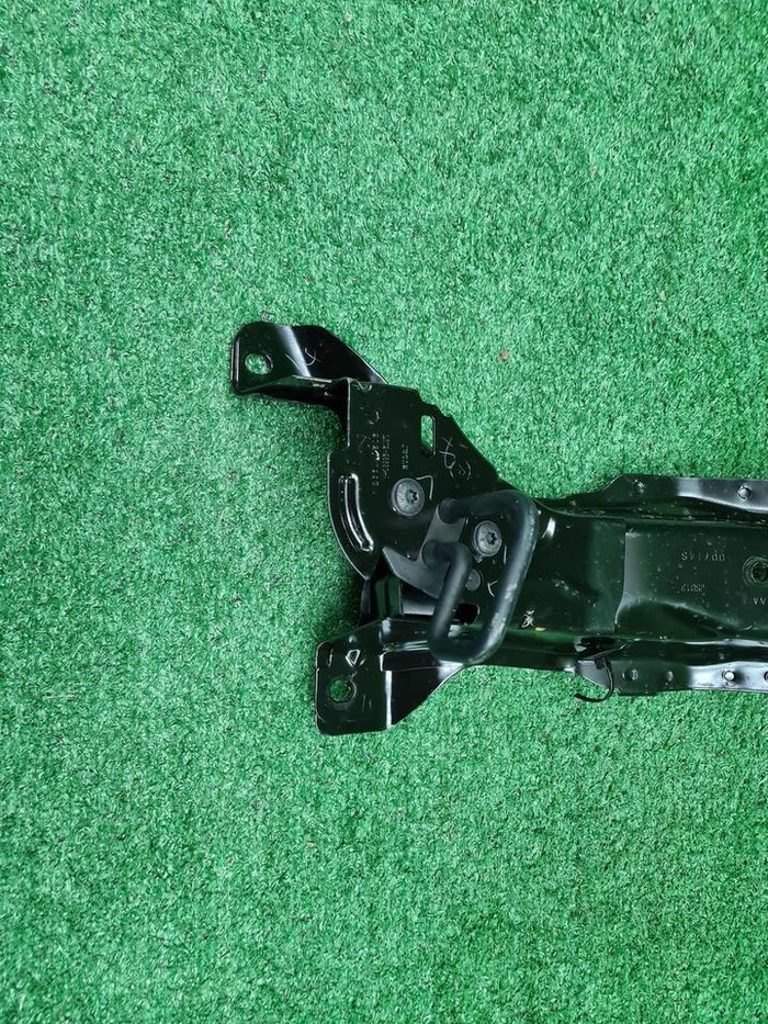 Кронштейн Land-Rover Discovery Sport (2019-н.в.)