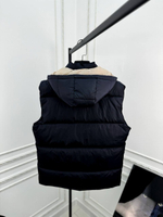 Безрукавка Kiton