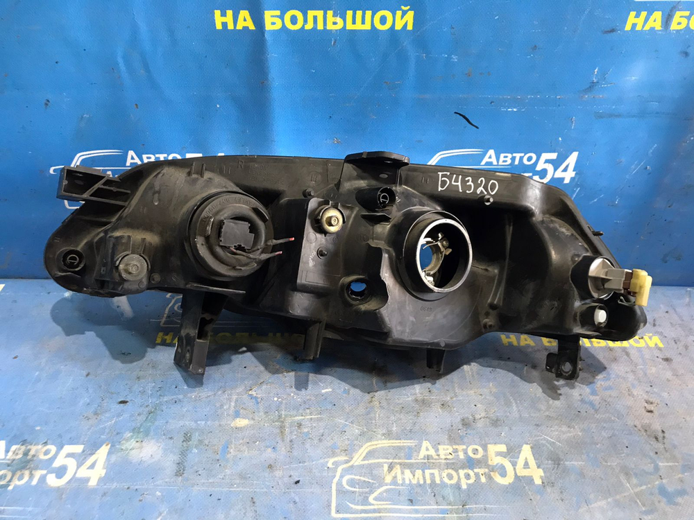 Фара передняя правая Honda ODYSSEY 1998-2004