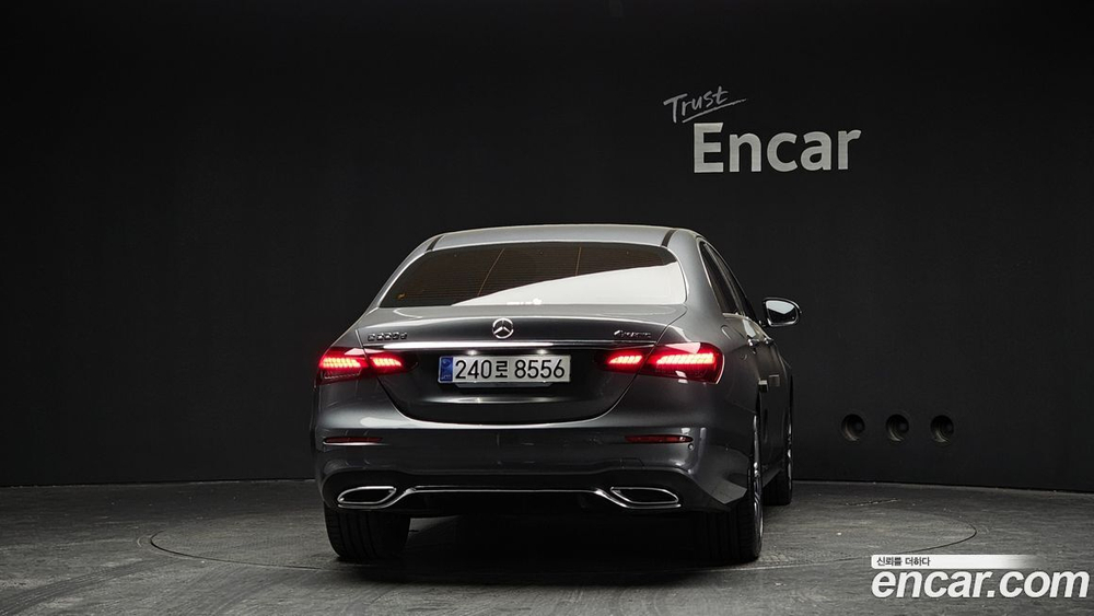 Mercedes-Benz E-Class W213 E220d 4MATIC AMG Line (08.2023)