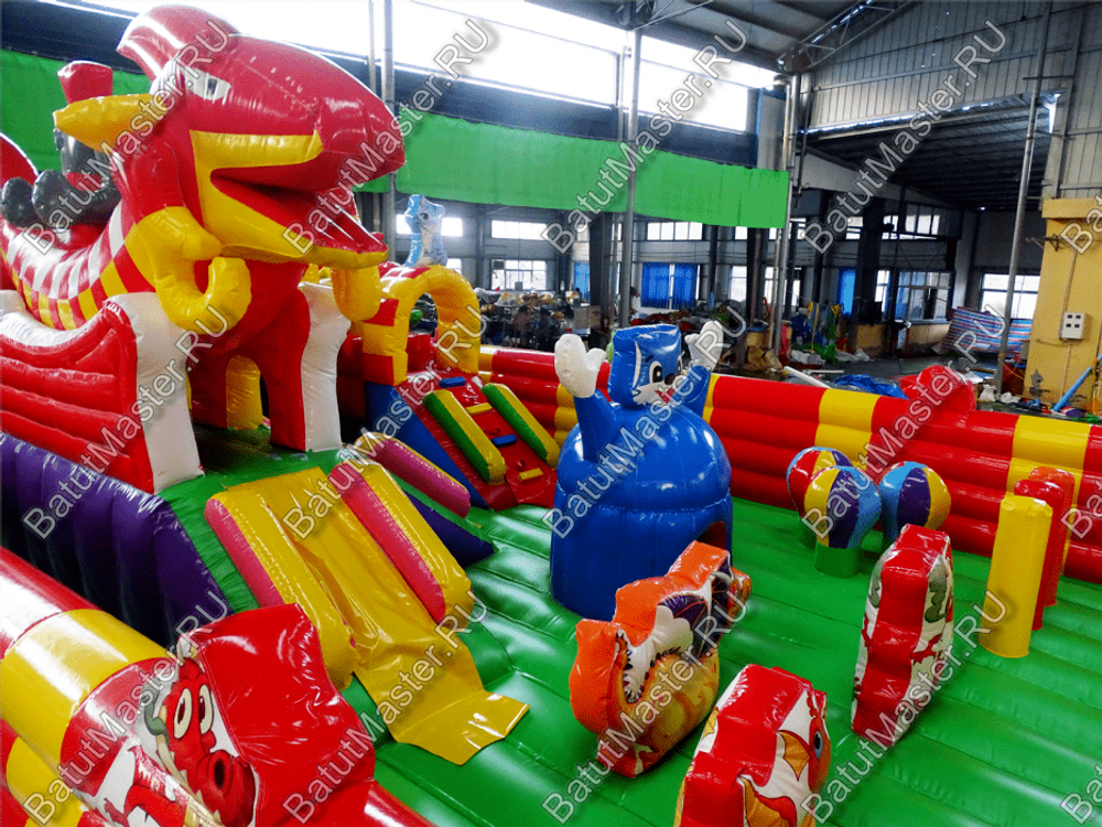 Недорогой батут "Красный дракон" 10*7*3.5 м