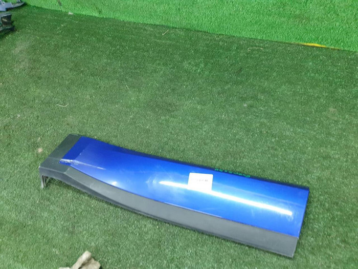 Накладка двери задняя правая Jaguar E-PACE (2017-н.в.)