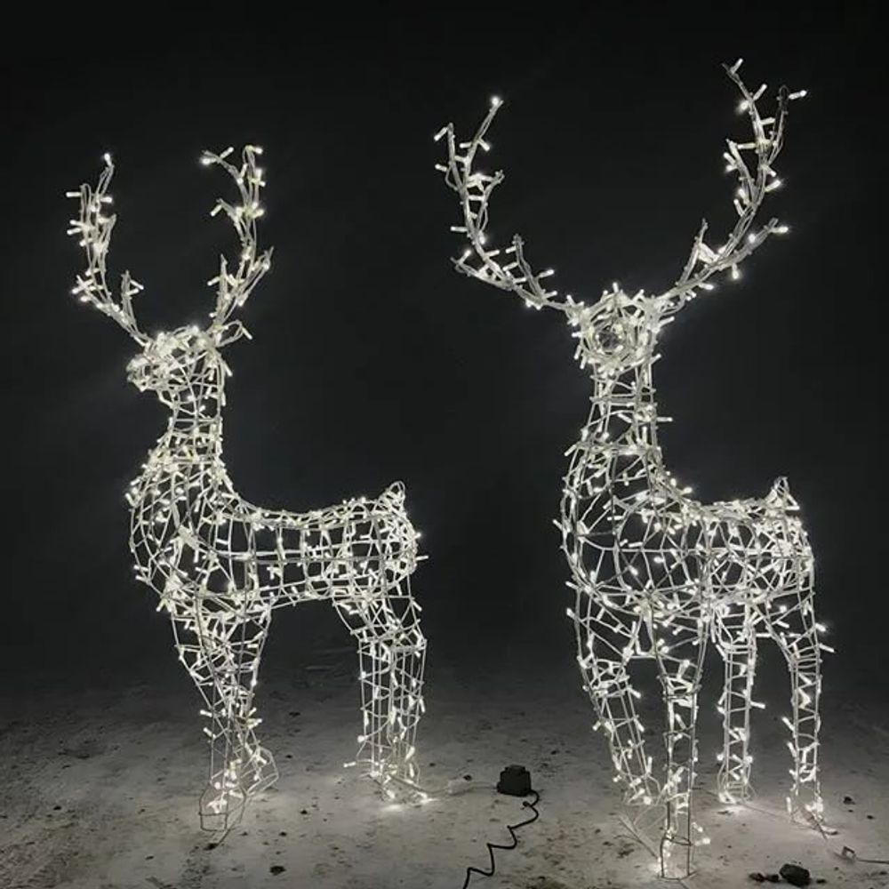 светодиодные фигуры -Олени каркасные