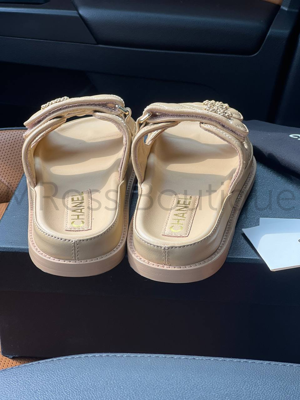 Женские сандалии Chanel Dad в бежевом цвете на липучках