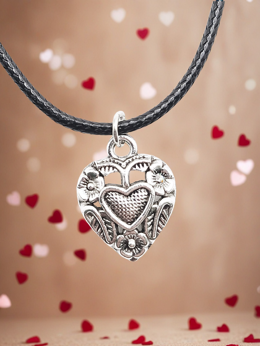 Кулон Сердце на шнурке