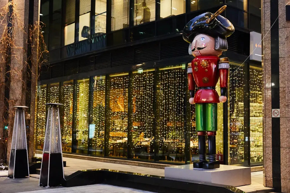 Большая фигура "Щелкунчик" солдатик