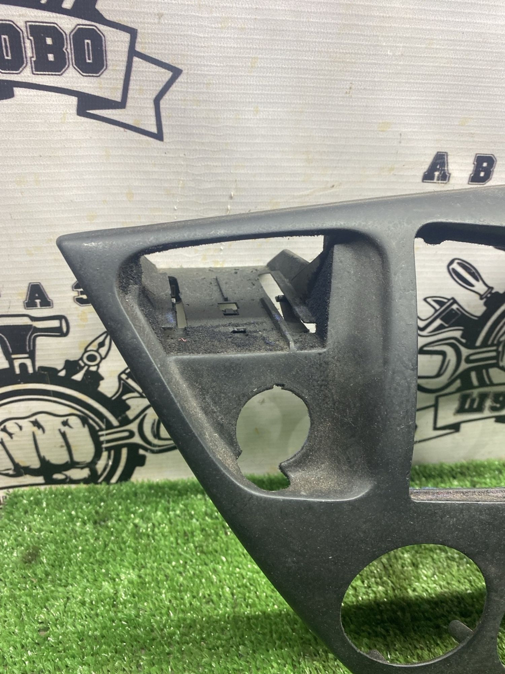 Центральная консоль Ford Focus, I 2001 с пробегом