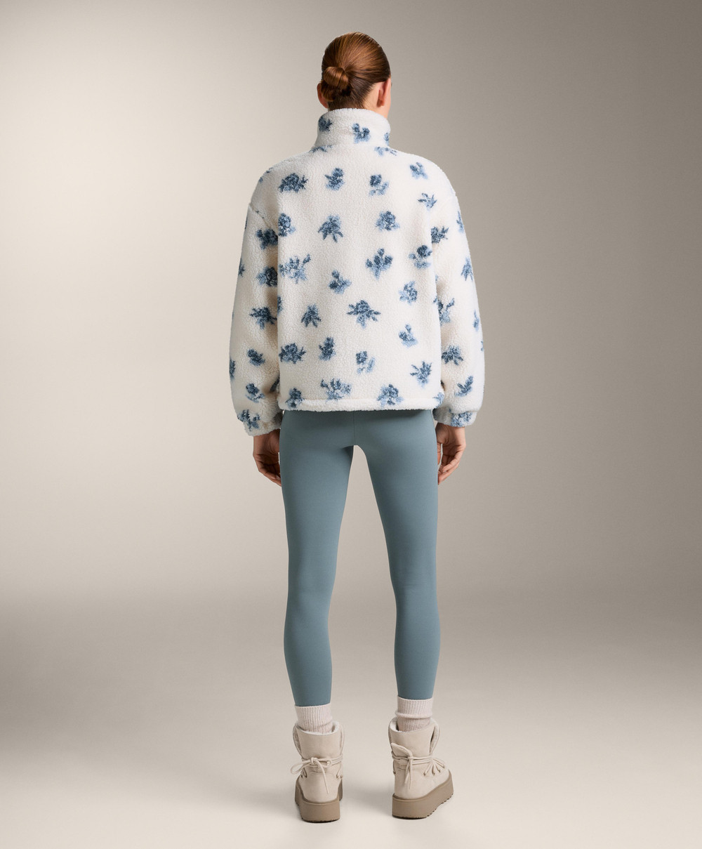 Oysho Куртка из искусственной овчины с цветочным принтом, голубой