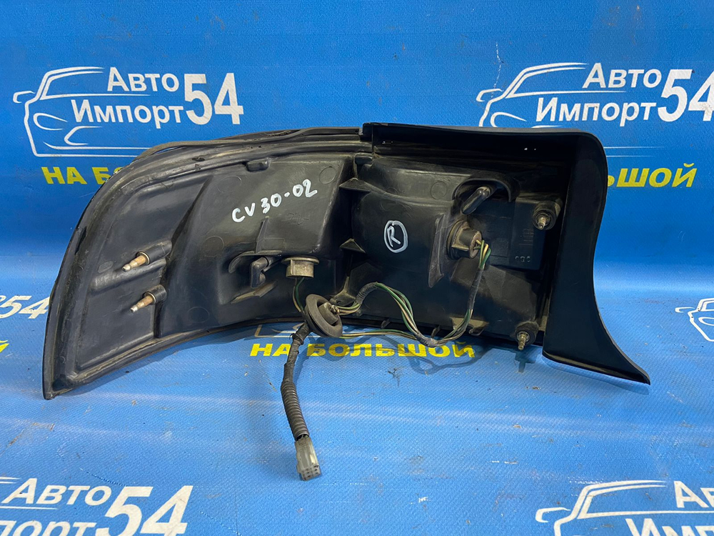 Стоп правый TOYOTA CAMRY 1991