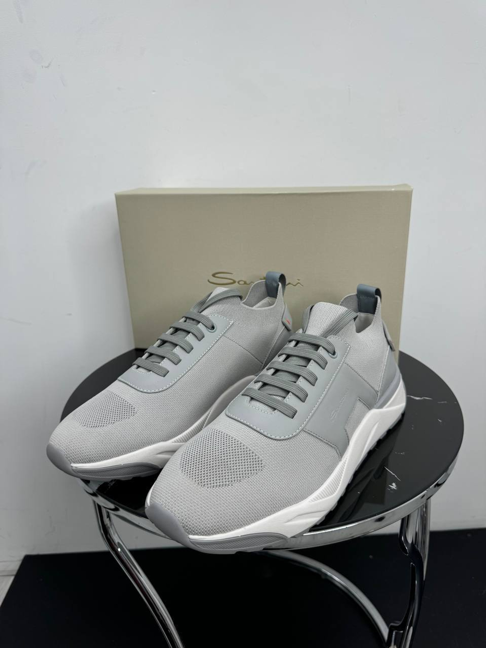Кроссовки Santoni