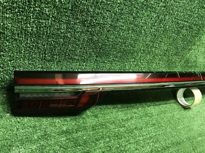 Фонарь крышки багажника Geely Monjaro (2021-н.в.)