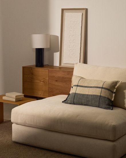 Чехол для подушки Eron из льна бежевого и синего цвета с бахромой 40 x 60 см