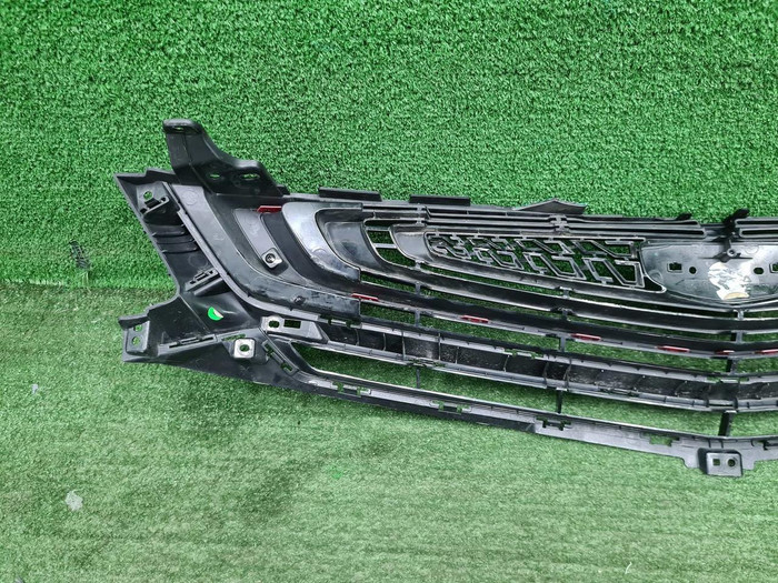 Решетка радиатора Geely Coolray (2019-2023)