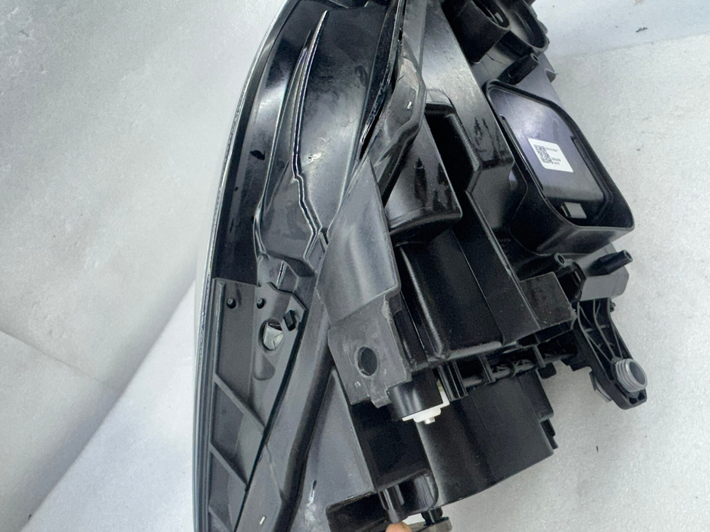 Фары LED комплект Volkswagen Bora 2023, оригинал,