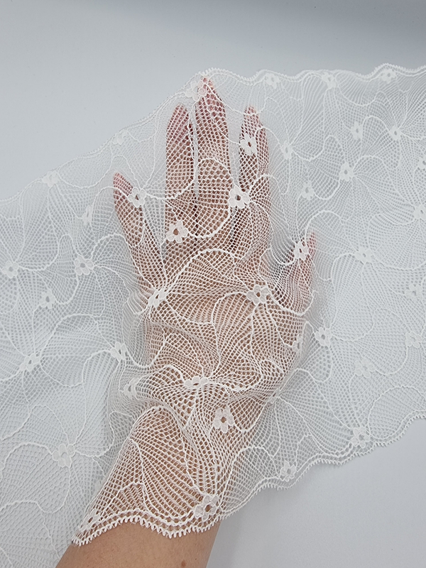 Кружево эластичное белое КС108 (22 см)