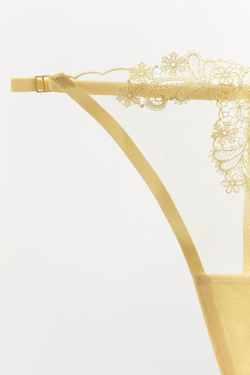 ZARA КРУЖЕВНЫЕ ТРУСЫ-ТАНГА, ЖЕЛТЫЙ