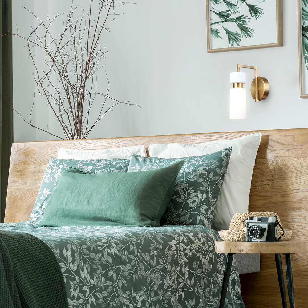 Настенный светильник 1x40Вт E14, металл/стекло, бронза, белый плафон