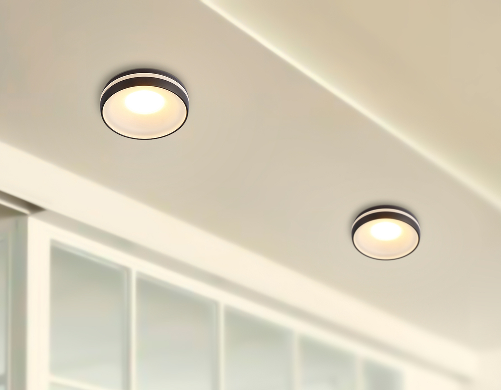 TN3322 SBK/FR черный песок/белый матовый GU5.3 D95*40