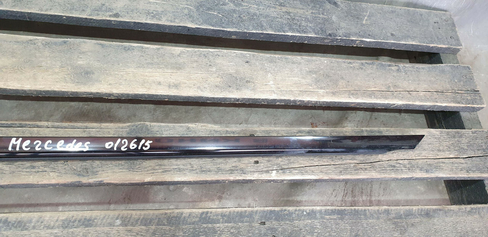 Молдинг двери передней левой Mercedes C (W205) 14-23 Б/У Оригинал A2057204510